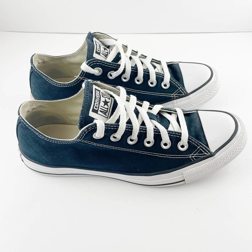 Iconic low top Converse Chuck Taylor All Star Black & white Sneakers - Picture 6 of 11